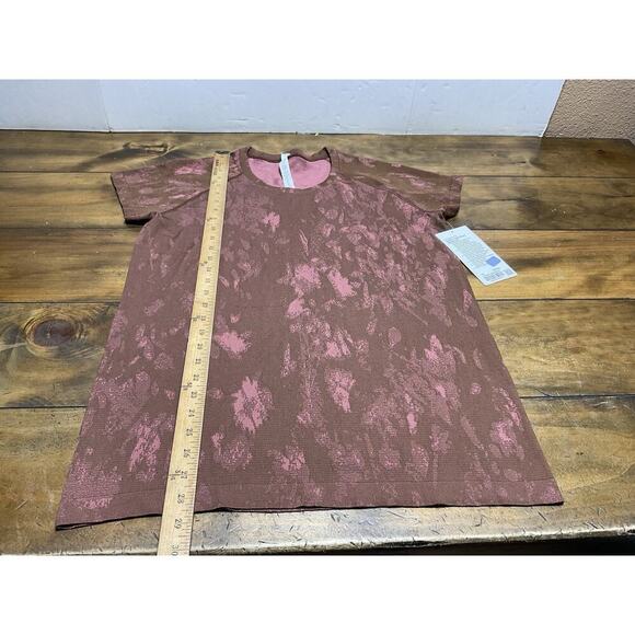 NWT Lululemon Size 14 Swiftly Tech Short Sleeve 2.0 Shirt SWRT/BRRO - Picture 6 of 10